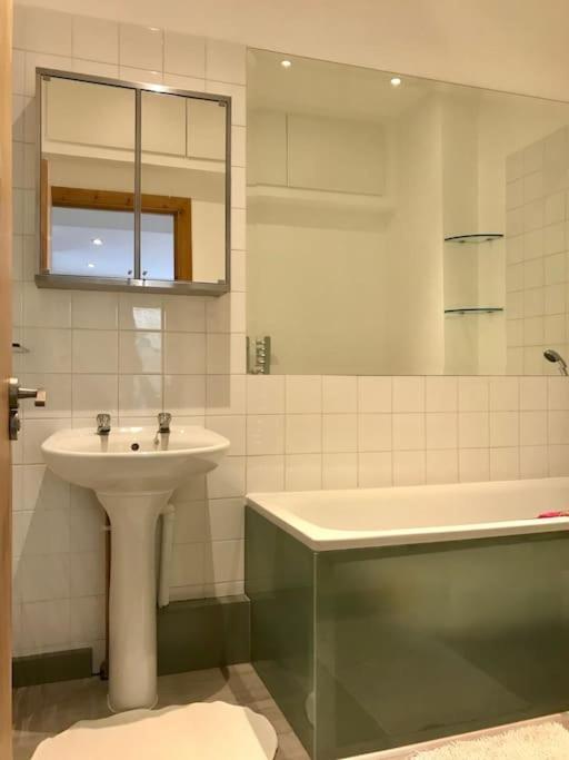 Quiet Kensington Flat Ideal For Central London Exterior photo